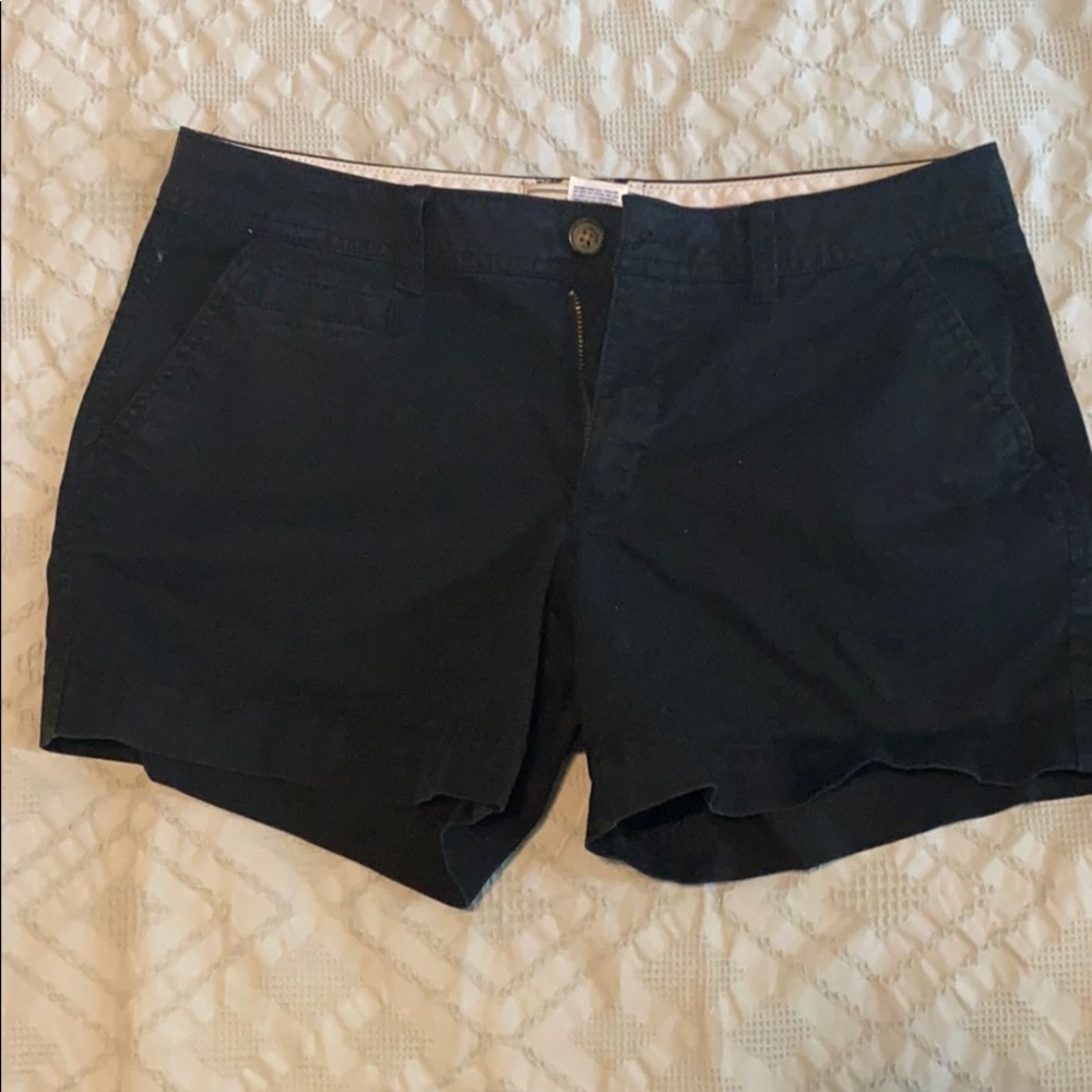 Old navy 5” perfect shorts